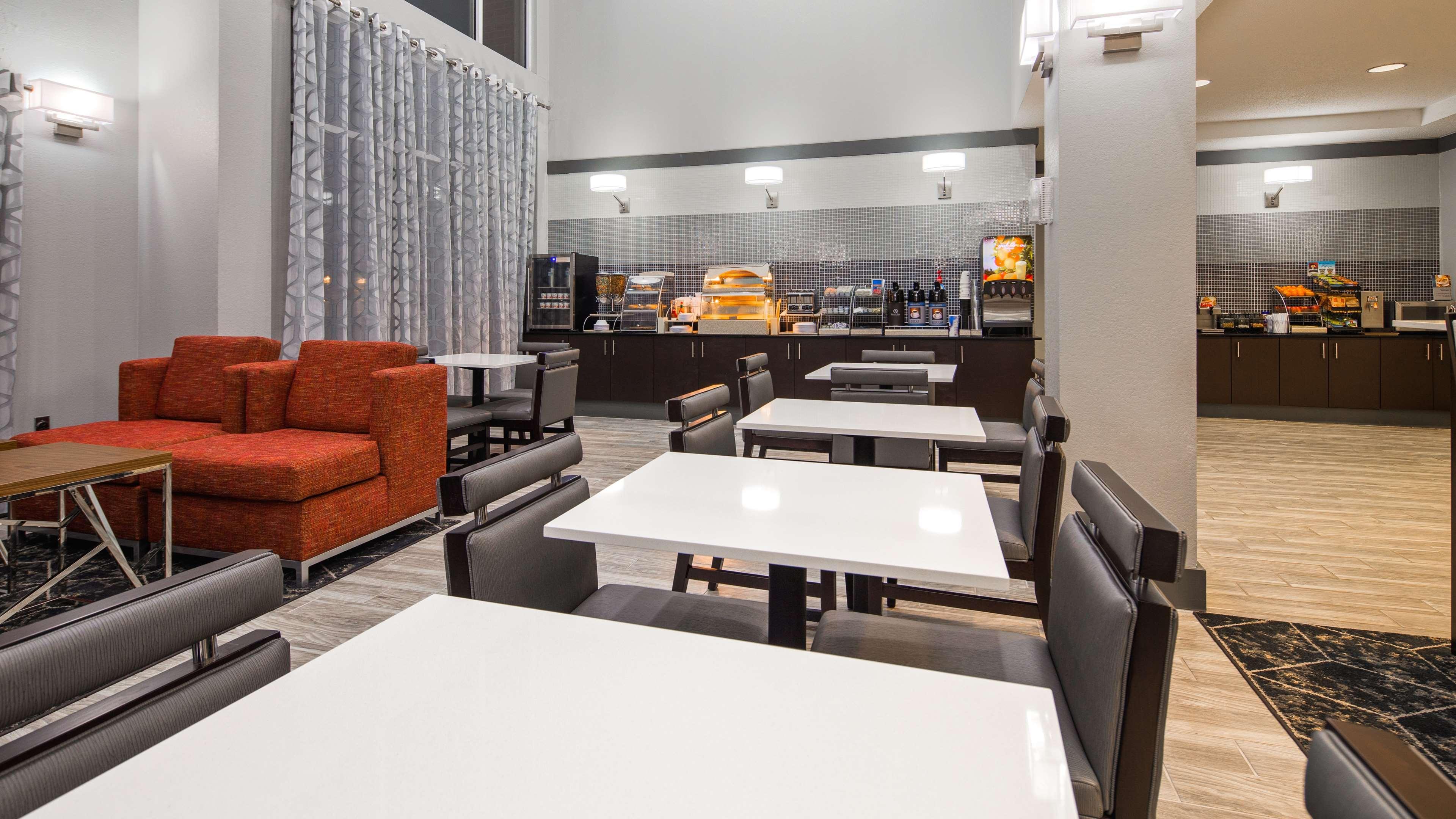 Best Western Plus Philadelphia-Choctaw Hotel And Suites Экстерьер фото
