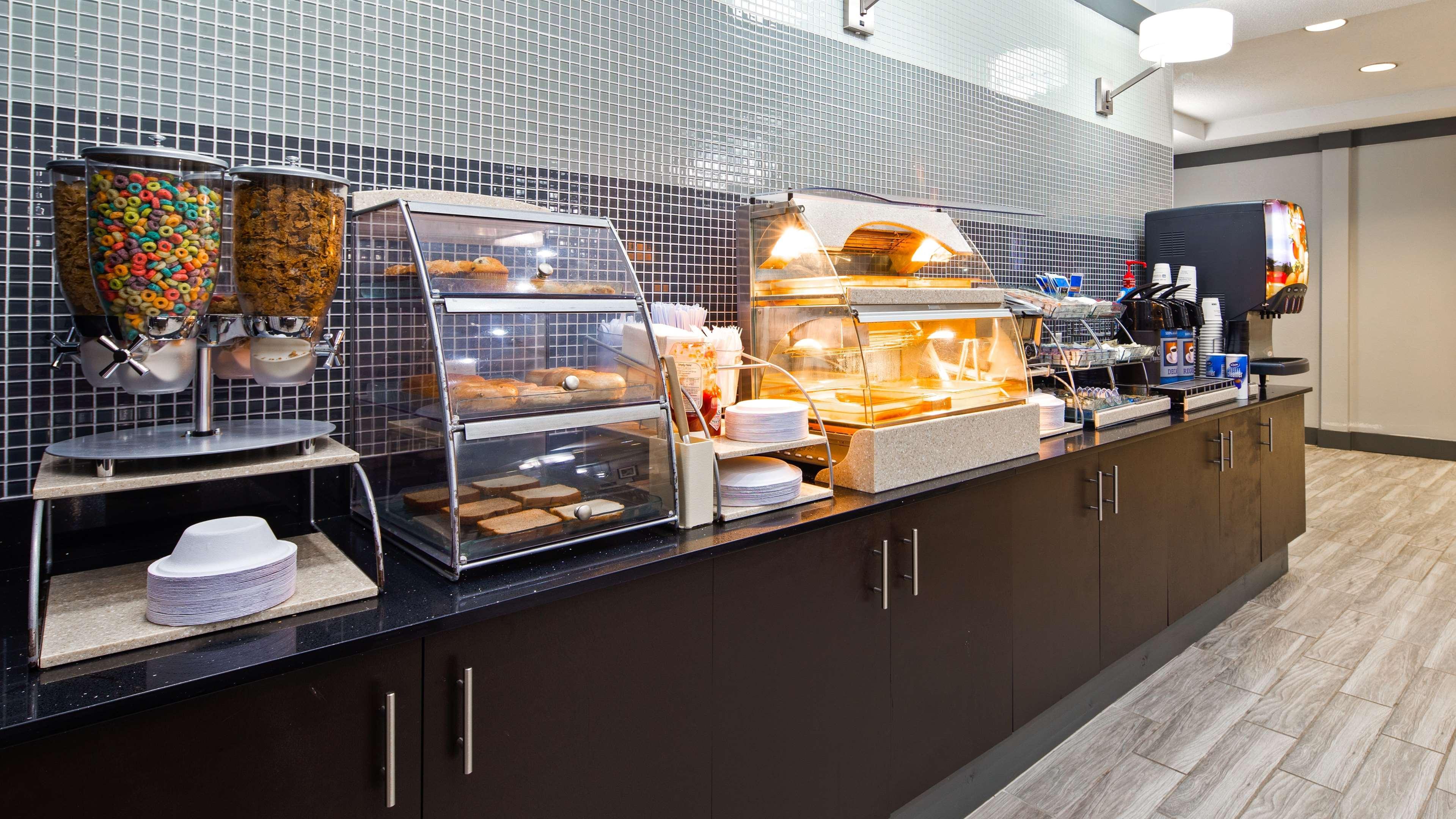 Best Western Plus Philadelphia-Choctaw Hotel And Suites Экстерьер фото